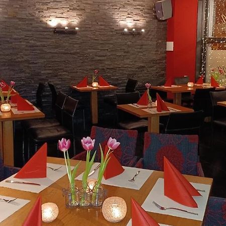 Hotel-Restaurant Le Lion D'Or Porrentruy Ngoại thất bức ảnh