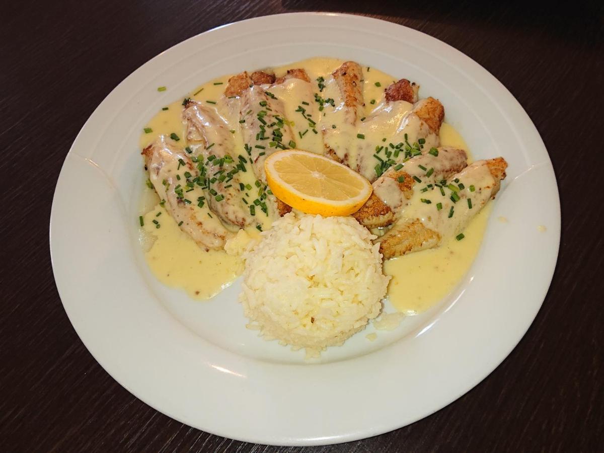 Hotel-Restaurant Le Lion D'Or Porrentruy Ngoại thất bức ảnh