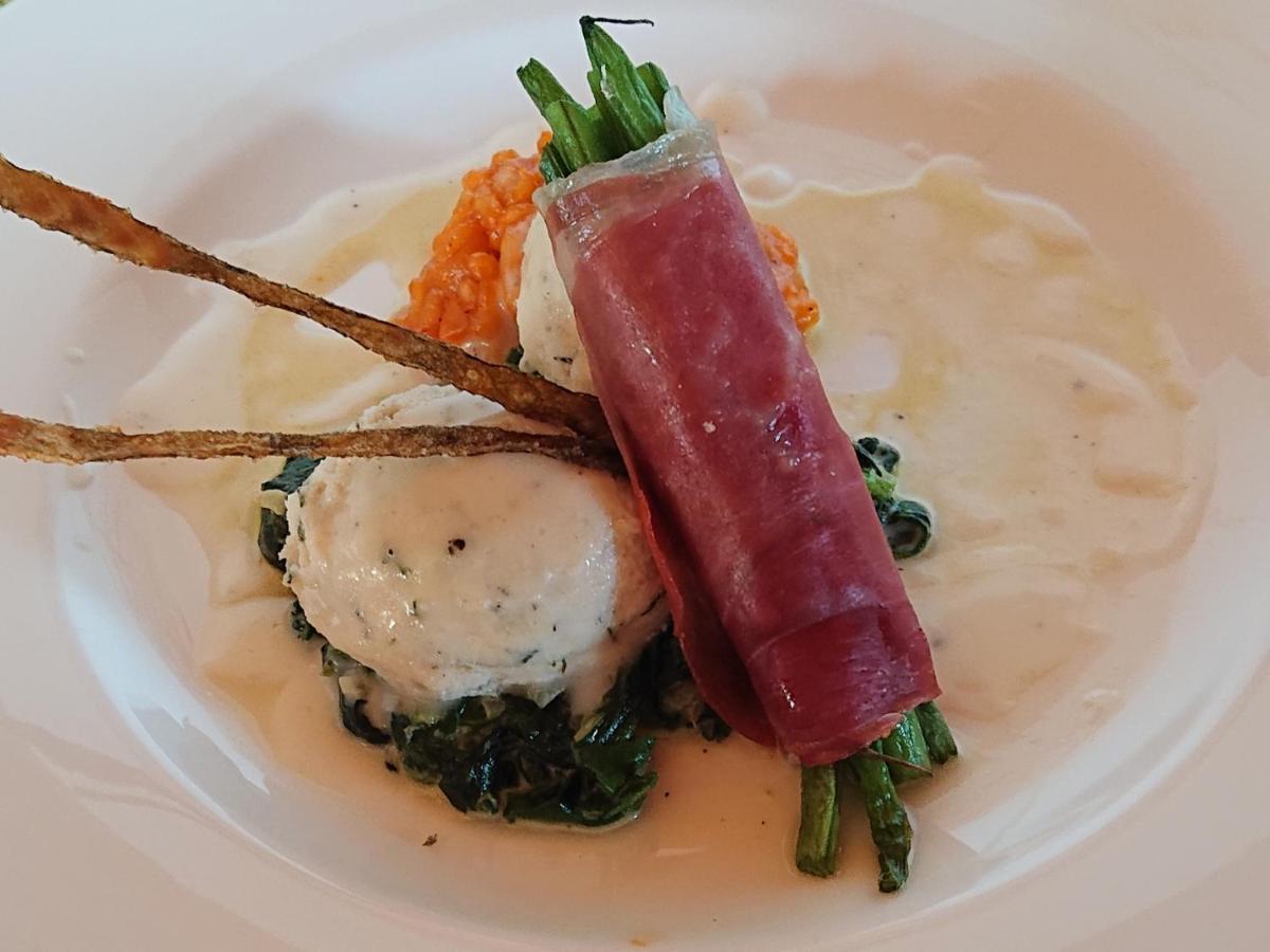 Hotel-Restaurant Le Lion D'Or Porrentruy Ngoại thất bức ảnh